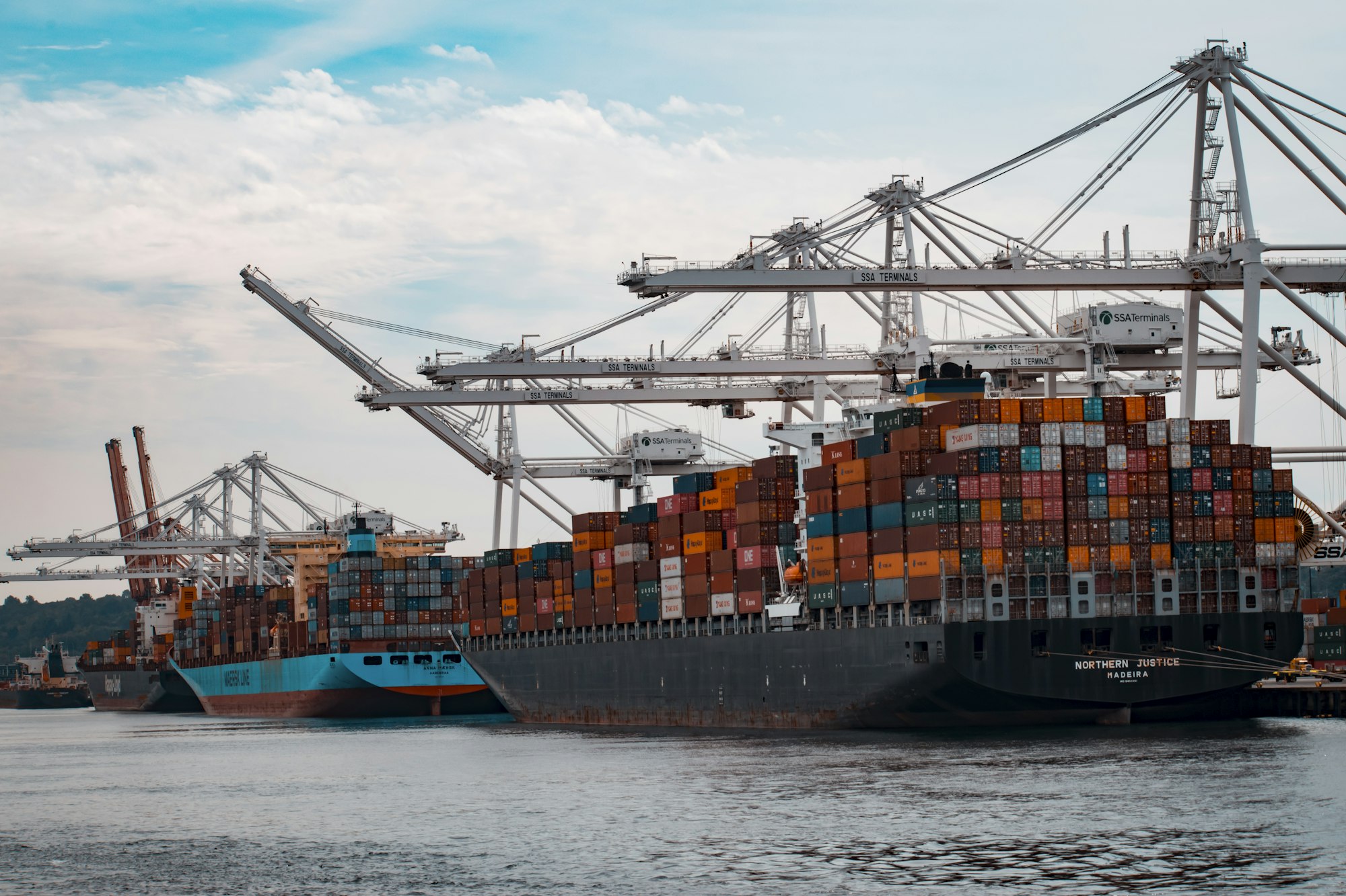 Comment exporter un produit à l'étranger : méthode et étapes