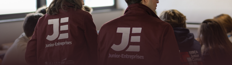 Étudiants, déjà professionnels